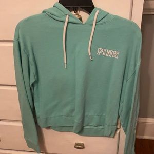 cropped sweatshirt